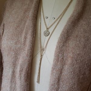Set of 2 layering necklaces and stud earrings